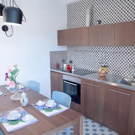 Di Caffe Maya By Holiday Solutions Appartement *