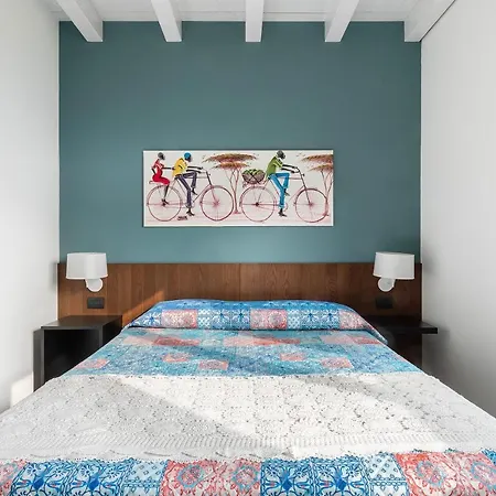 Appartement Di Caffe Maya By Holiday Solutions